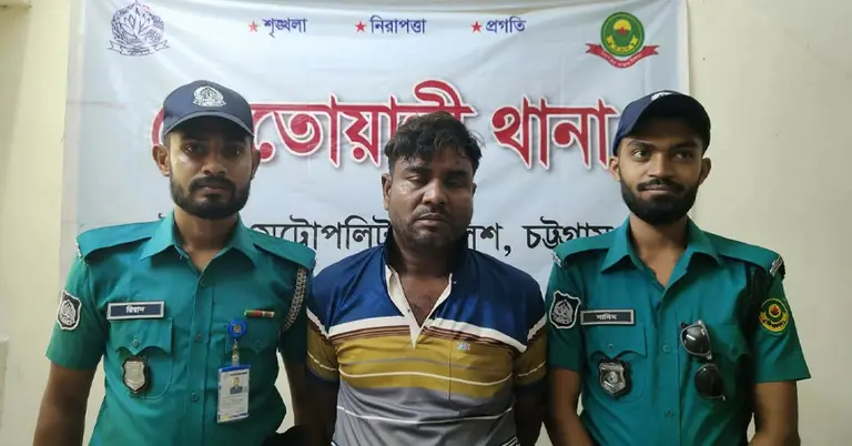 গ্রেপ্তার হওয়া ডিপজল